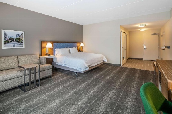 Hampton Inn By Hilton & Suites Raleigh Midtown, NC image 15
