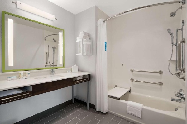 Hampton Inn By Hilton & Suites Raleigh Midtown, NC image 17